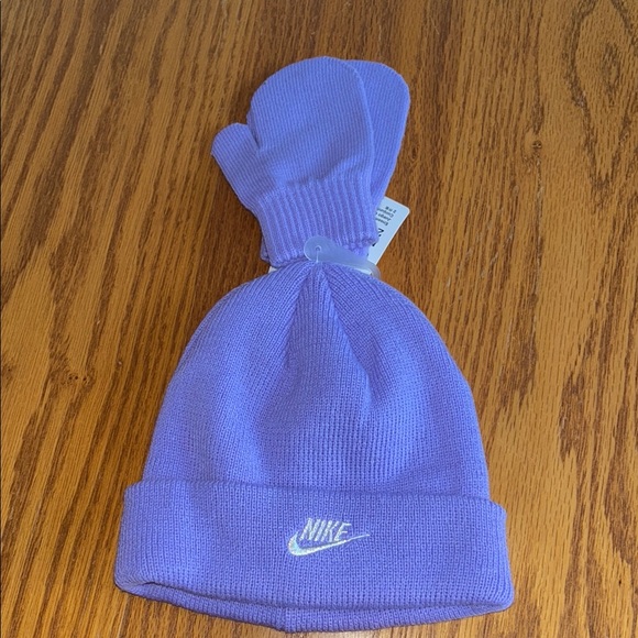 Nike Purple Girls 2T/4T Beanie and Mittens Set - Picture 7 of 7